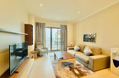 شقة - غرفة نوم - 2 حمامات للايجار في شارع أمواج - أمواج - المحرق