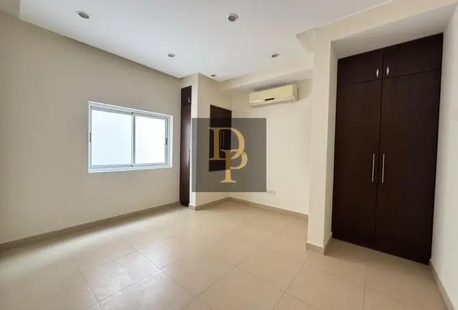 58413396 - Property Image 2