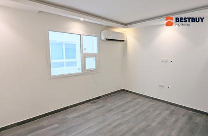 Apartment - 3 Bedrooms - 3 Bathrooms for rent in Hidd - Muharraq Governorate Apartment - 3 Bedrooms - 3 Bathrooms for rent in Hidd - Muharraq Governorate
