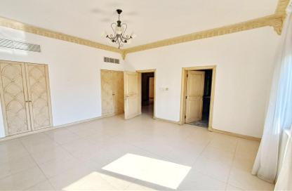 Villa - 5 Bedrooms - 6 Bathrooms for rent in Janabiya - Northern Governorate