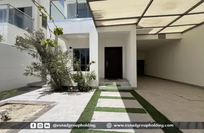 تاون هاوس - 4 غرف نوم - 6 حمامات للبيع في ديرة العيون - ديار المحرق - المحرق