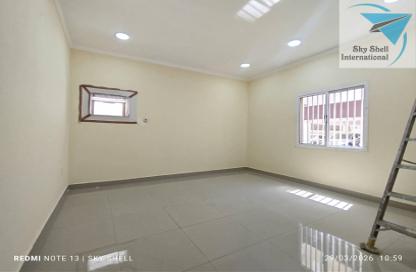 Apartment - 2 Bedrooms - 2 Bathrooms for rent in Um Al Hasam - Manama - Capital Governorate