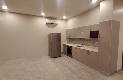 Apartment - Studio - 1 for rent in Maqabah - Northern Governorate