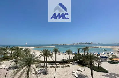 شقة - 3 غرف نوم - 4 حمامات للايجار في مراسي البحرين - ديار المحرق - المحرق