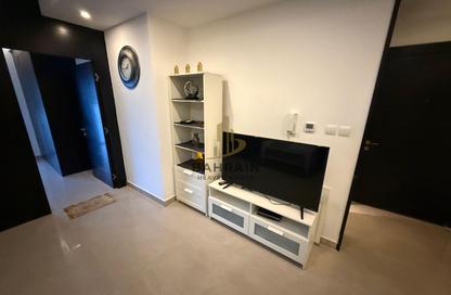 Apartment - 1 - 1 for rent in Al Juffair - Capital Governorate