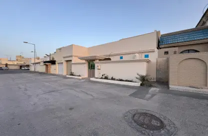 فيلا - 3 غرف نوم - 2 حمامات للبيع في مدينة عيسى - المحافظة الوسطى