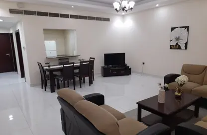 Apartment - 2 Bedrooms - 3 Bathrooms for rent in Al Burhama - Manama - Capital Governorate
