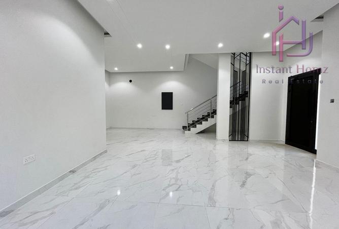 993907 - Property Main Image