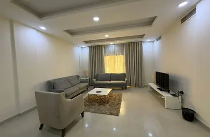 Apartment - 2 Bedrooms - 2 Bathrooms for rent in Al Juffair - Capital Governorate