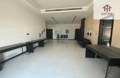 Office Space - Studio - 3 Bathrooms for rent in Sanad - Central Governorate