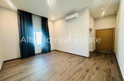 Apartment - 2 Bedrooms - 2 Bathrooms for rent in Tubli - Central Governorate