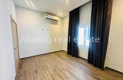 Apartment - 2 Bedrooms - 2 Bathrooms for rent in Tubli - Central Governorate