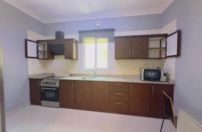 Apartment - 2 Bedrooms - 2 Bathrooms for rent in Al Juffair - Capital Governorate