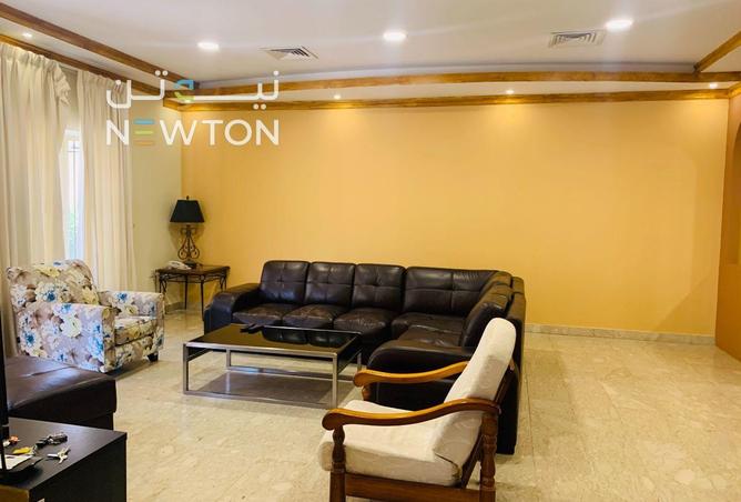 993965 - Property Image 2