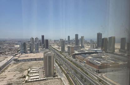Apartment - 2 Bedrooms - 3 Bathrooms for rent in Abraj Al Lulu - Manama - Capital Governorate Apartment - 2 Bedrooms - 3 Bathrooms for rent in Abraj Al Lulu - Manama - Capital Governorate