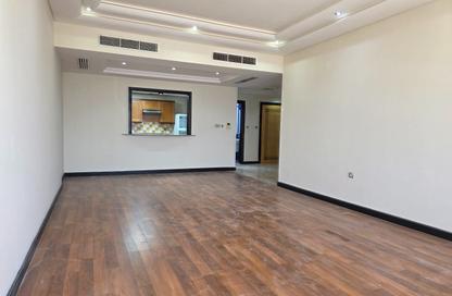 Apartment - 2 Bedrooms - 3 Bathrooms for rent in Abraj Al Lulu - Manama - Capital Governorate Apartment - 2 Bedrooms - 3 Bathrooms for rent in Abraj Al Lulu - Manama - Capital Governorate