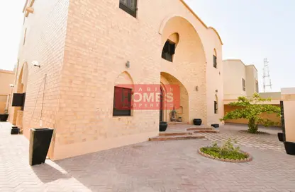 Villa - 4 Bedrooms - 5 Bathrooms for rent in Tubli - Central Governorate