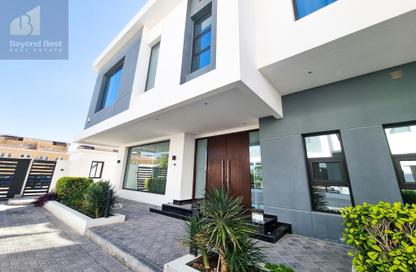 Villa - 4 Bedrooms - 5 Bathrooms for rent in Janabiya - Northern Governorate