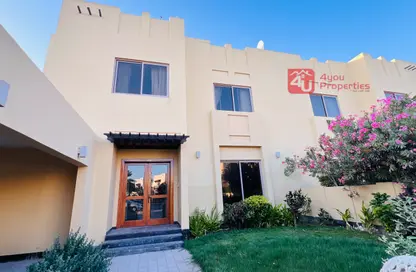 Villa - 4 Bedrooms - 4 Bathrooms for rent in Janabiya - Northern Governorate