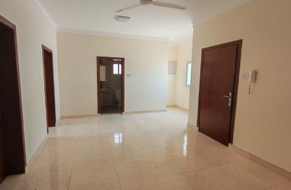Apartment - 1 Bedroom - 1 Bathroom for rent in Busaiteen - Muharraq Governorate