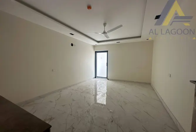 52830161 - Property Image 3