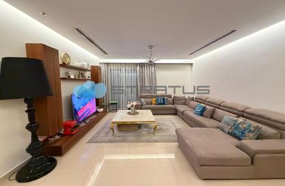 Apartment - 2 Bedrooms - 3 Bathrooms for rent in Reef Island - Capital Governorate