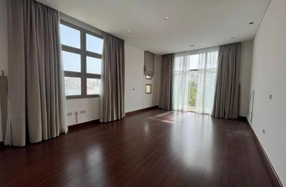 Villa - 4 Bedrooms - 5 Bathrooms for rent in Janabiya - Northern Governorate