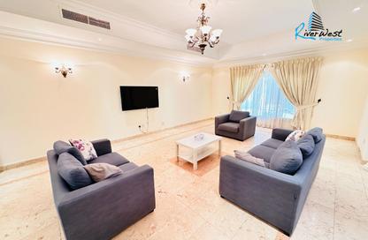 Villa - 3 Bedrooms - 4 Bathrooms for rent in Sanabis - Manama - Capital Governorate Villa - 3 Bedrooms - 4 Bathrooms for rent in Sanabis - Manama - Capital Governorate