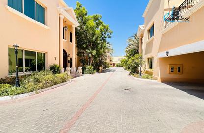 Villa - 3 Bedrooms - 4 Bathrooms for rent in Sanabis - Manama - Capital Governorate Villa - 3 Bedrooms - 4 Bathrooms for rent in Sanabis - Manama - Capital Governorate