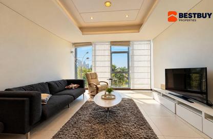 Apartment - 2 - 3 for rent in Reef Island - Capital Governorate