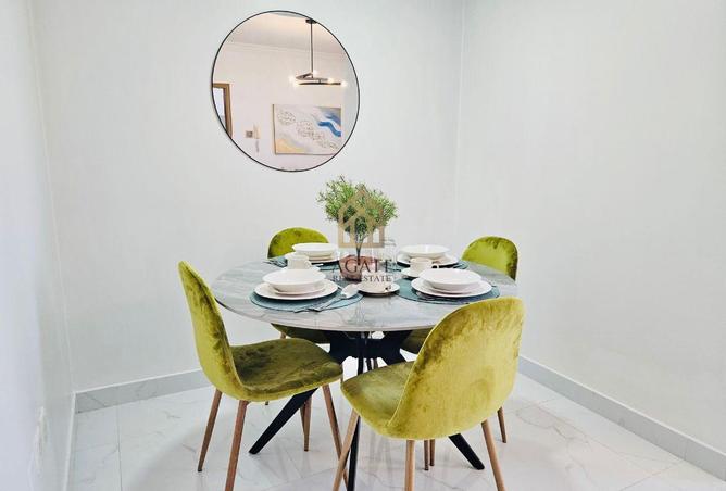 993711 - Property Image 2