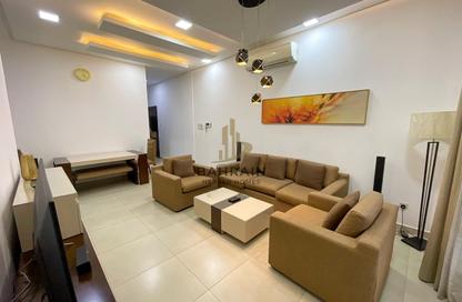 Apartment - 2 Bedrooms - 2 Bathrooms for rent in Mahooz - Manama - Capital Governorate