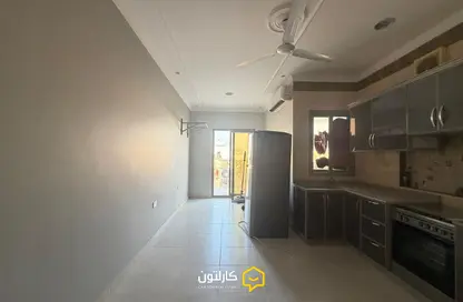 Apartment - 2 Bedrooms - 2 Bathrooms for rent in Busaiteen - Muharraq Governorate