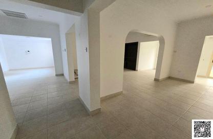 Villa - 3 - 3 for rent in Janabiya - Northern Governorate