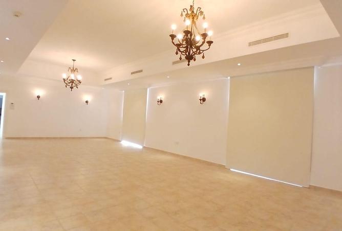 1002685 - Property Image 3