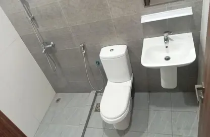 شقة - غرفة نوم - 1 حمام للايجار في قلالي - المحرق