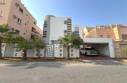 فيلا - 4 غرف نوم - 6 حمامات للبيع في قلالي - المحرق فيلا - 4 غرف نوم - 6 حمامات للبيع في قلالي - المحرق