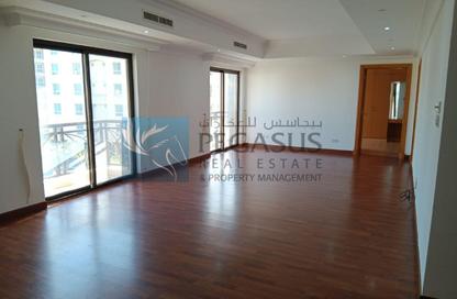 Apartment - 4 Bedrooms - 4 Bathrooms for rent in Um Al Hasam - Manama - Capital Governorate