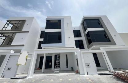 Villa - 4 Bedrooms - 6 Bathrooms for sale in Busaiteen - Muharraq Governorate