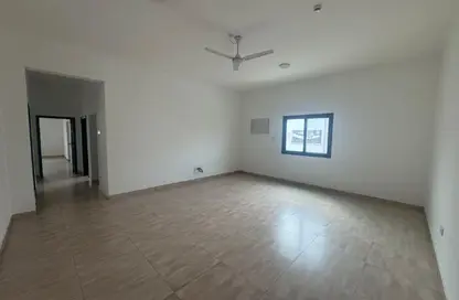 Apartment - 2 Bedrooms - 2 Bathrooms for rent in Tubli - Central Governorate