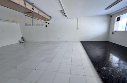 Warehouse - Studio - 1 Bathroom for rent in Tubli - Central Governorate