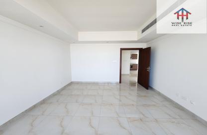 Apartment - 2 Bedrooms - 3 Bathrooms for rent in Hidd - Muharraq Governorate
