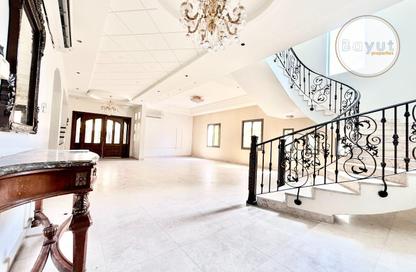 Villa - 5 Bedrooms - 6 Bathrooms for rent in Tubli - Central Governorate
