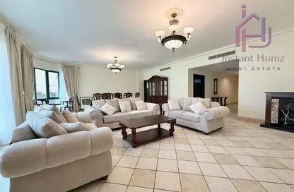 Apartment - 3 Bedrooms - 3 Bathrooms for rent in Al Juffair - Capital Governorate