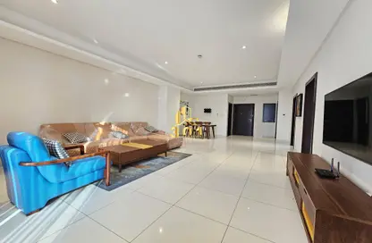 Apartment - 2 Bedrooms - 3 Bathrooms for rent in Al Juffair - Capital Governorate