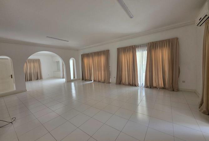 1001638 - Property Image 2