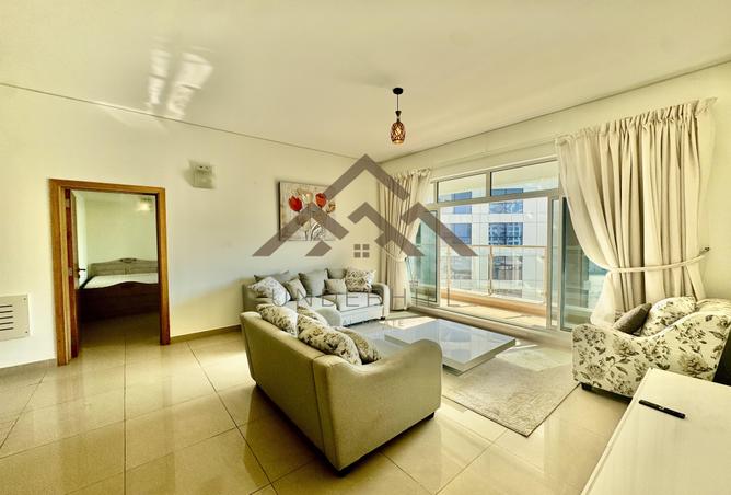 989254 - Property Image 2