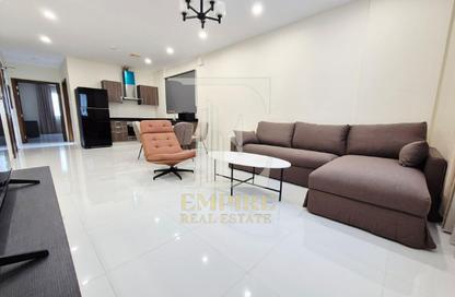 Apartment - 1 Bedroom - 1 Bathroom for rent in Sanabis - Manama - Capital Governorate