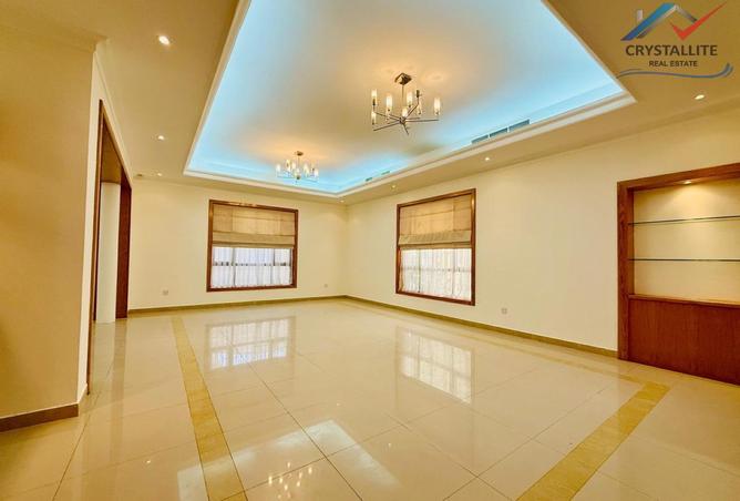 987434 - Property Main Image