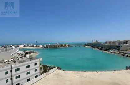 شقة - 2 غرف نوم - 2 حمامات للايجار في اللاجون - أمواج - المحرق